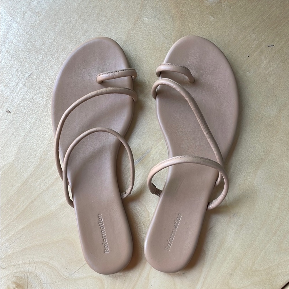 Reformation Tan Sandals Minimalist Design